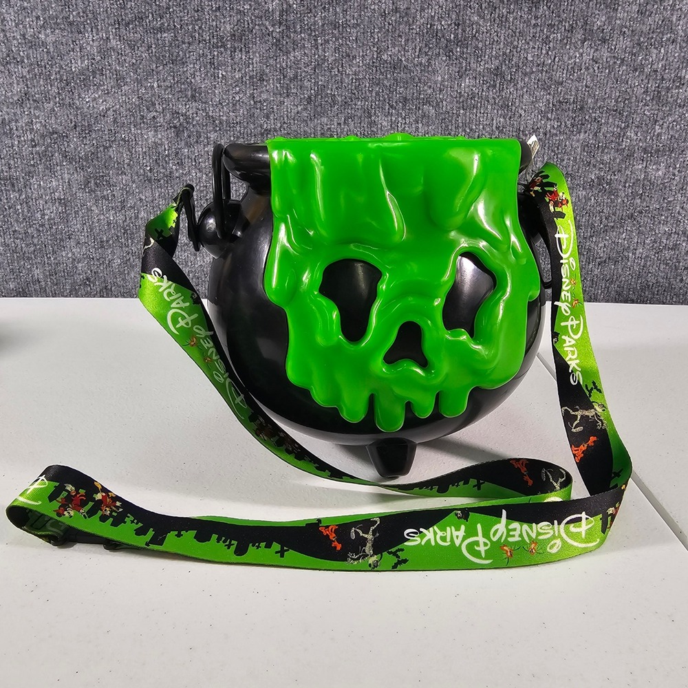 Disney Parks Halloween Light Up Green Poison Apple Cauldron Popcorn Bucket Works